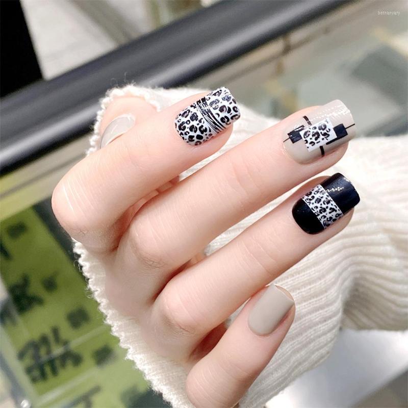 False Nails 24Pcs/Set Wearable Black White Leopard Glossy Printed Press On Nail Supplies For Professionals Artifical Fake, Jp3022-glue
False Nails 24Pcs/Set Wearable Black White Leopard Glossy Printed Press On Nail Supplies For Professionals Artifical Fake, Jp3022-glue