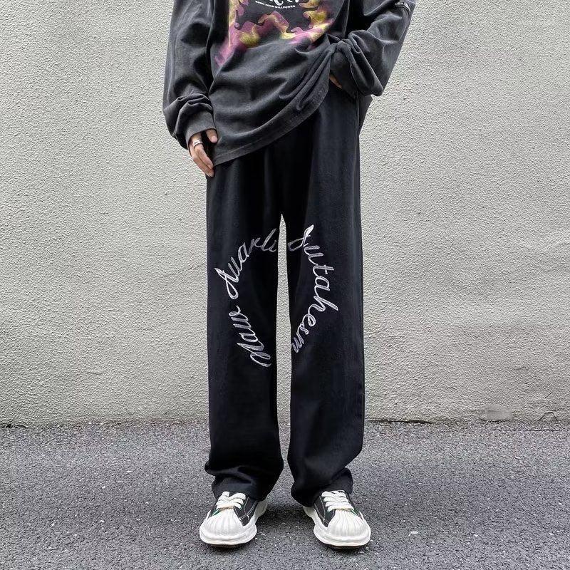 Men' Jeans Embroidered Washed American Retro Loose Wide Leg Pants For Couples Harajuku Style Fashion Casual Straight
Men' Jeans Embroidered Washed American Retro Loose Wide Leg Pants For Couples Harajuku Style Fashion Casual Straight
