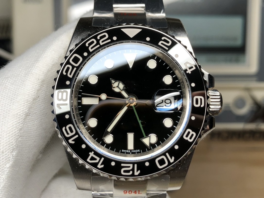 Luxury Watch Master Design Automatic Watch Ceramic Case Size 40mm Sapphire Glass Stainless Steel Band Top Tech Men's Automatic Machinery Greenwich, Black
Luxury Watch Master Design Automatic Watch Ceramic Case Size 40mm Sapphire Glass Stainless Steel Band Top Tech Men's Automatic Machinery Greenwich, Black