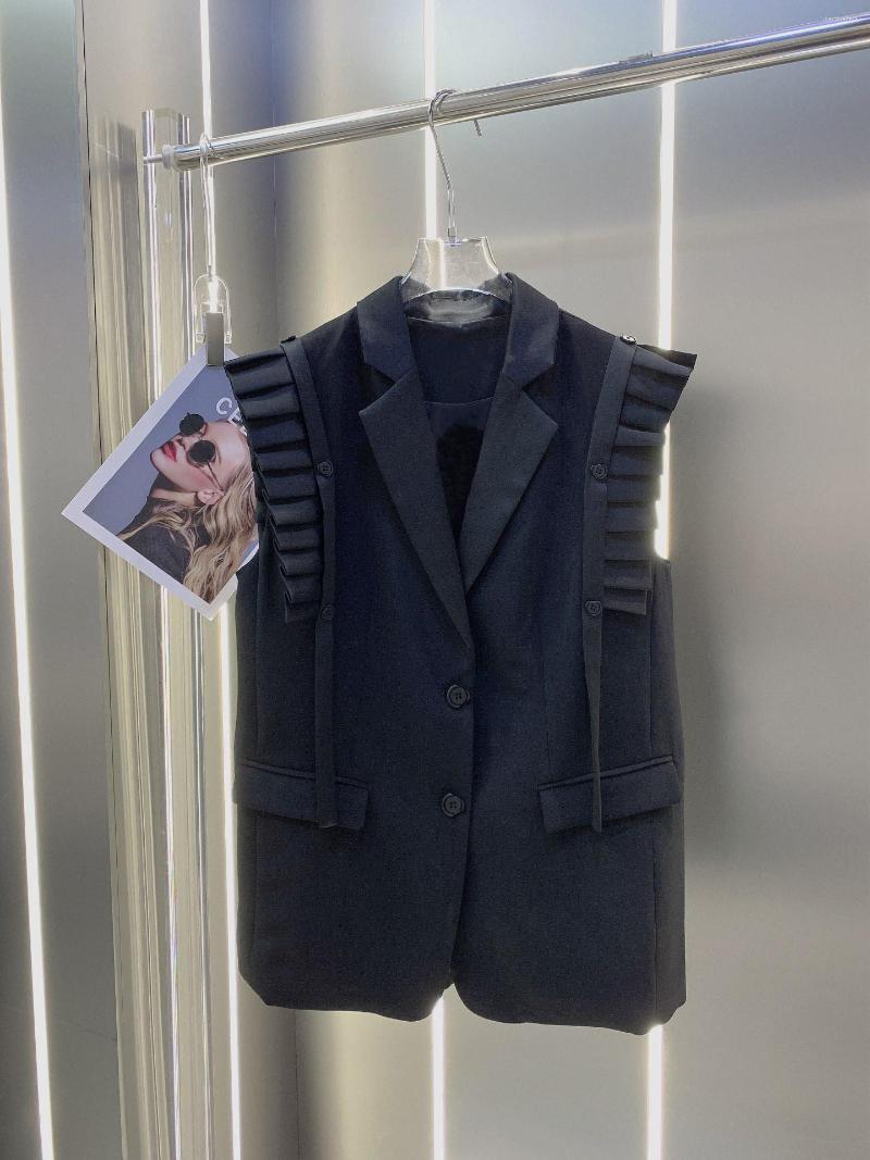Women' Vests 2023 Women Fashion High Quality Sleeveless Lapel Pleated Vest 0315, Black
Women' Vests 2023 Women Fashion High Quality Sleeveless Lapel Pleated Vest 0315, Black