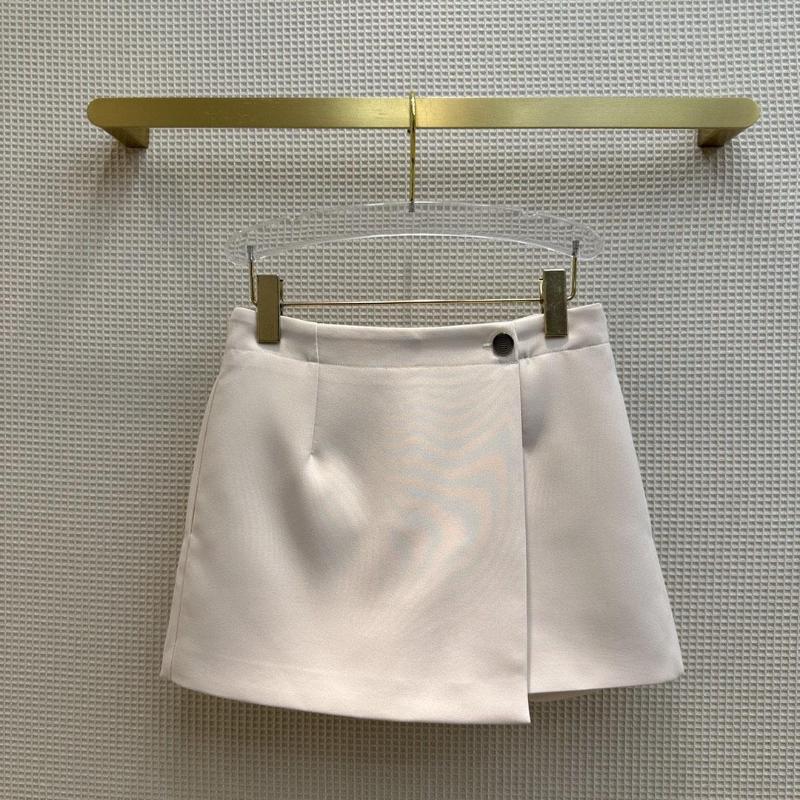 Skirts Button Short Skirt A-line Swing The Upper Body Slimming And Legs Longer, Beige
Skirts Button Short Skirt A-line Swing The Upper Body Slimming And Legs Longer, Beige