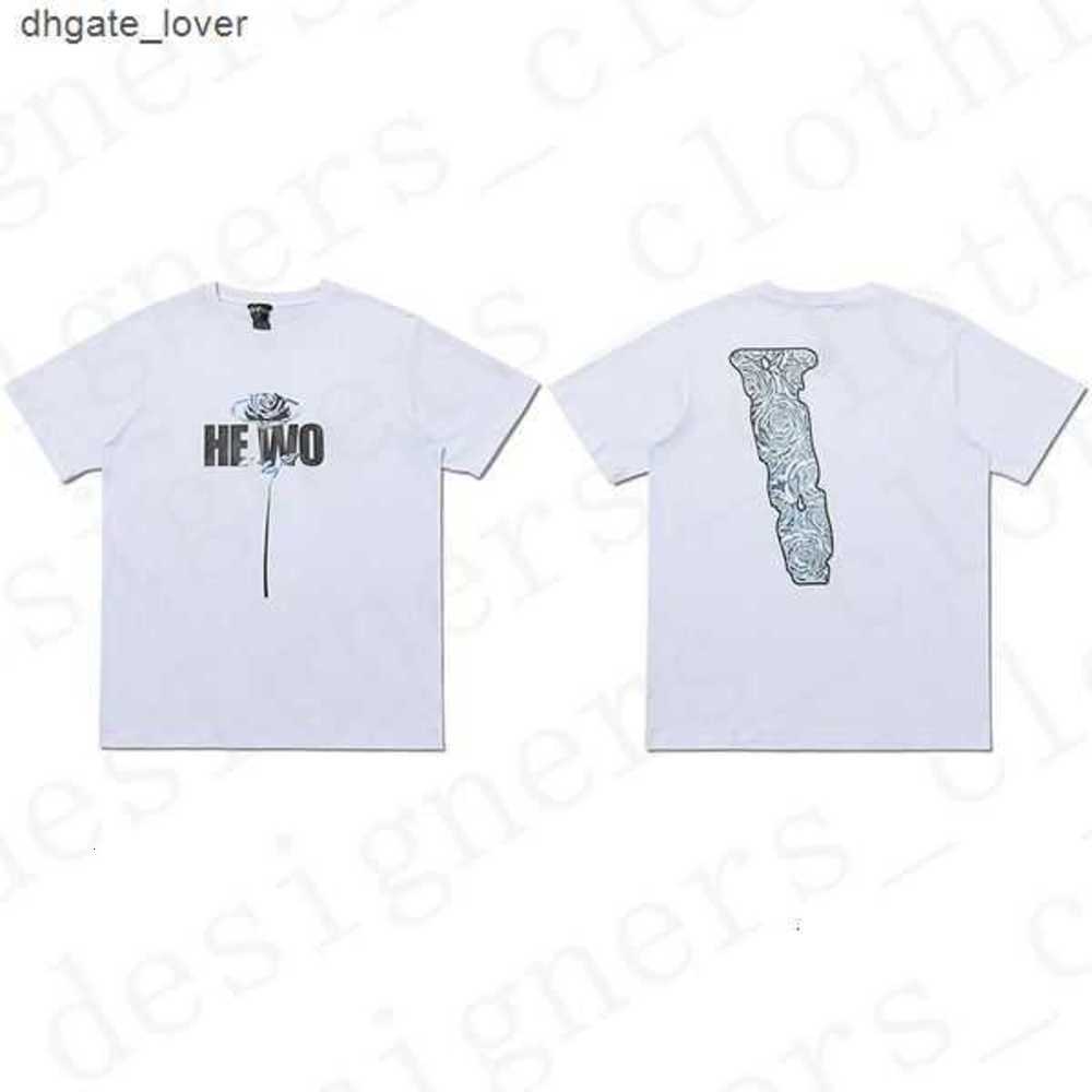 2023 Summer Mens t Shirt Designers Women Tshirts Loose Shorts Sleeve Tees Apparel Fashion Luxurys Tops Man Casual Shirts Street Polos Clothes vl Clothingobh8
2023 Summer Mens t Shirt Designers Women Tshirts Loose Shorts Sleeve Tees Apparel Fashion Luxurys Tops Man Casual Shirts Street Polos Clothes vl Clothingobh8