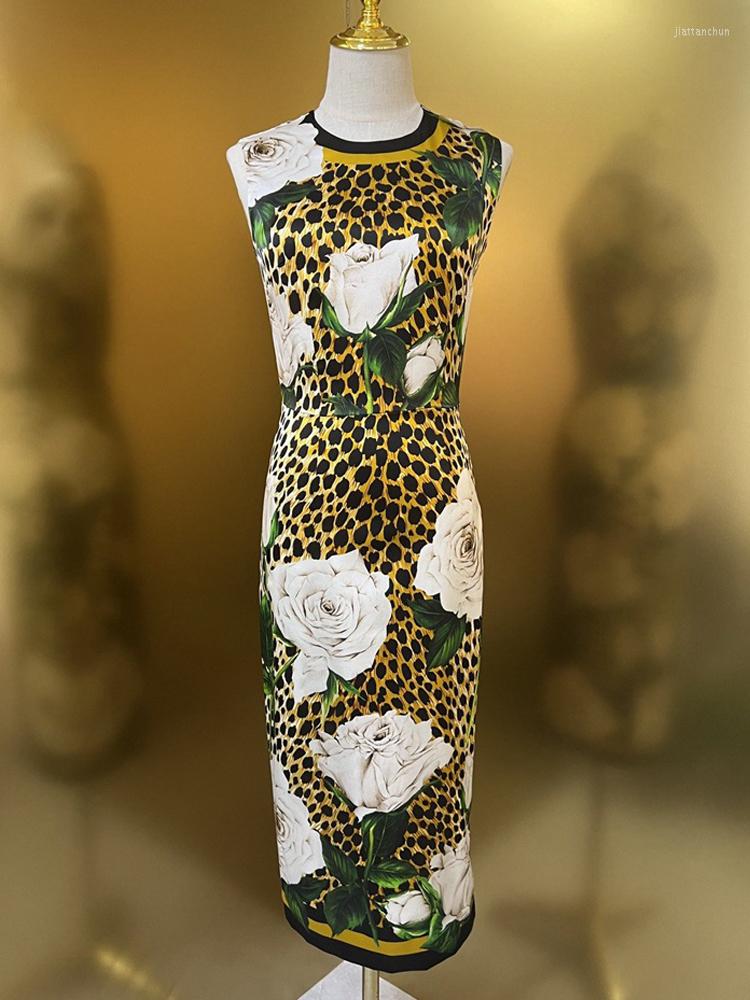 Casual Dresses Red RoosaRosee O Neck Collar Sleeveless Silk Leopard Floral Print Elegant Pencil Dress Vacation 2023 Women Vestidos Robe, Color
Casual Dresses Red RoosaRosee O Neck Collar Sleeveless Silk Leopard Floral Print Elegant Pencil Dress Vacation 2023 Women Vestidos Robe, Color