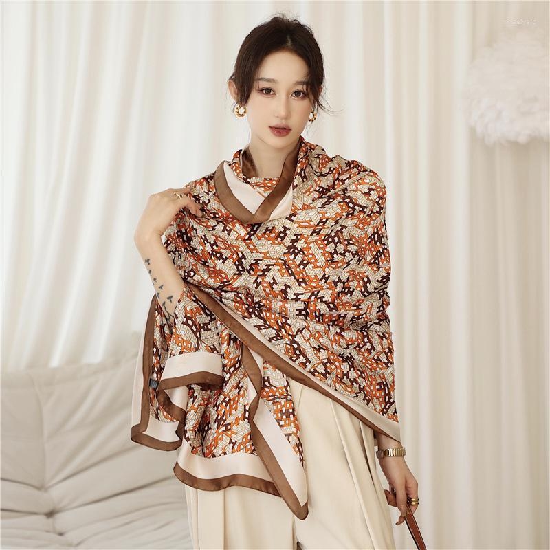 Scarves Print Silk Luxury Four Seasons Bandannas Europe And America 180X90CM Beach Towel Colour Sunscreen ShawlsScarves Rona22
Scarves Print Silk Luxury Four Seasons Bandannas Europe And America 180X90CM Beach Towel Colour Sunscreen ShawlsScarves Rona22