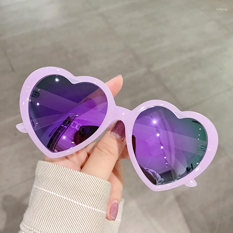 Sunglasses Fashion Colorful Girl Model Heart Shaped Dream Gradient Frame Personality UV Protection Polarized
Sunglasses Fashion Colorful Girl Model Heart Shaped Dream Gradient Frame Personality UV Protection Polarized