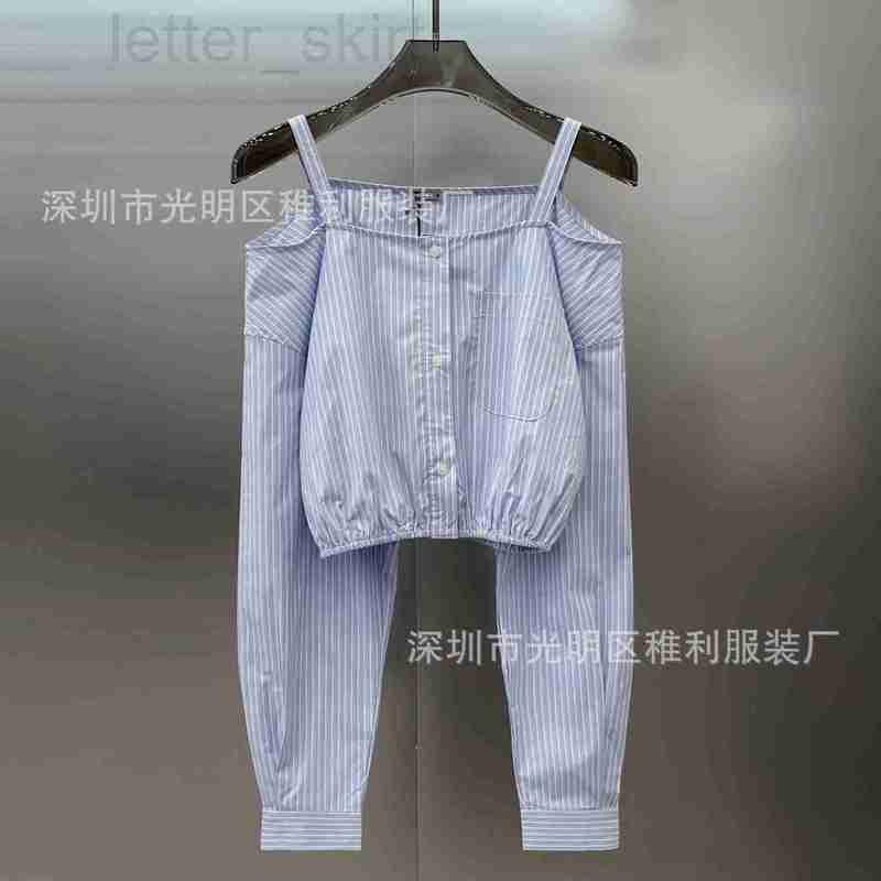 Women' Tanks & Camis designer High version new style blue vertical stripe suspender off shoulder long sleeved shirt with waistband short top women' trend 8041, Blue3
Women' Tanks & Camis designer High version new style blue vertical stripe suspender off shoulder long sleeved shirt with waistband short top women' trend 8041, Blue3