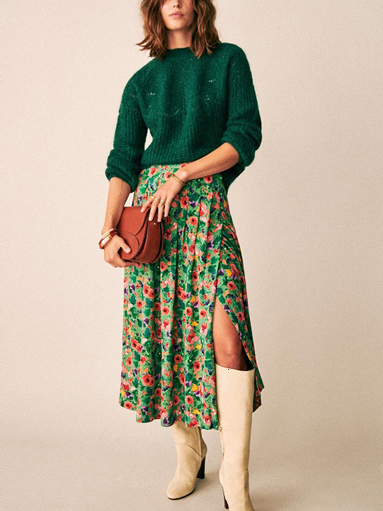 Skirts KBAT Spring Vintage Green Long Skirt High Waist Print Skirt Seaside Holiday Pleated Skirt Split Elegant Floral Skirt Women 230414
Skirts KBAT Spring Vintage Green Long Skirt High Waist Print Skirt Seaside Holiday Pleated Skirt Split Elegant Floral Skirt Women 230414