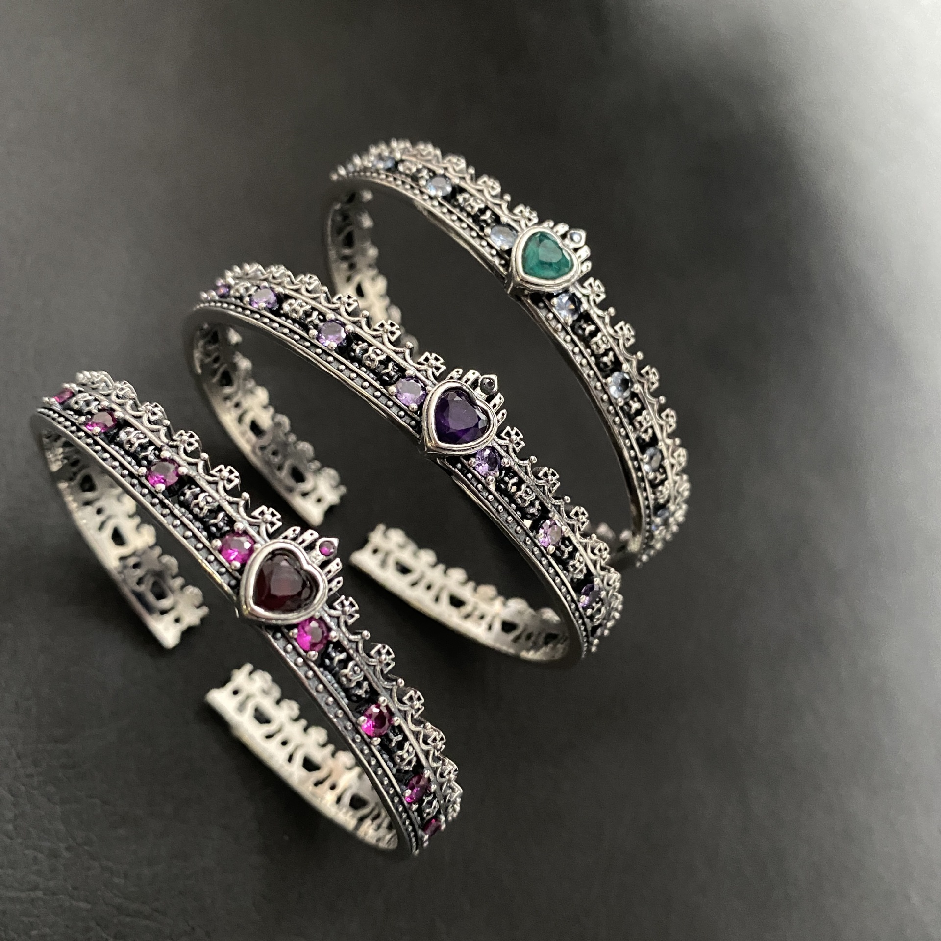 Queen Heart 925 Sterling Silver Bangle Cuff Diamond Party Engagement Bracelets bangles for women Bridal wedding accessaries
Queen Heart 925 Sterling Silver Bangle Cuff Diamond Party Engagement Bracelets bangles for women Bridal wedding accessaries