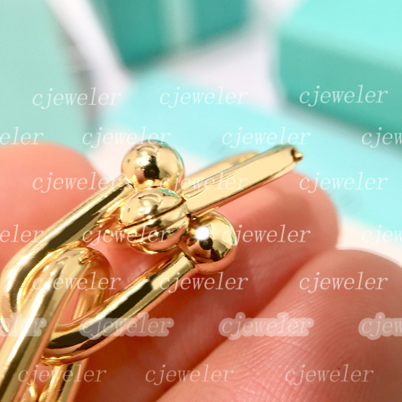 Charm stud wholesales love three stud earrings Tif925 Silver Highest version Six chain U-shaped bamboo stud earrings designer for womens jewellery orecchini
Charm stud wholesales love three stud earrings Tif925 Silver Highest version Six chain U-shaped bamboo stud earrings designer for womens jewellery orecchini