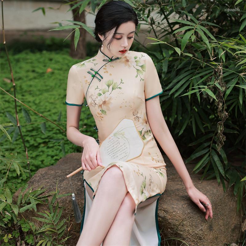 Ethnic Clothing Sexy Printed Satin Elegant Mandarin Collar Cheongsam Handmade Buttons Shrot Sleeve Qipao Chinese Women Dress
Ethnic Clothing Sexy Printed Satin Elegant Mandarin Collar Cheongsam Handmade Buttons Shrot Sleeve Qipao Chinese Women Dress