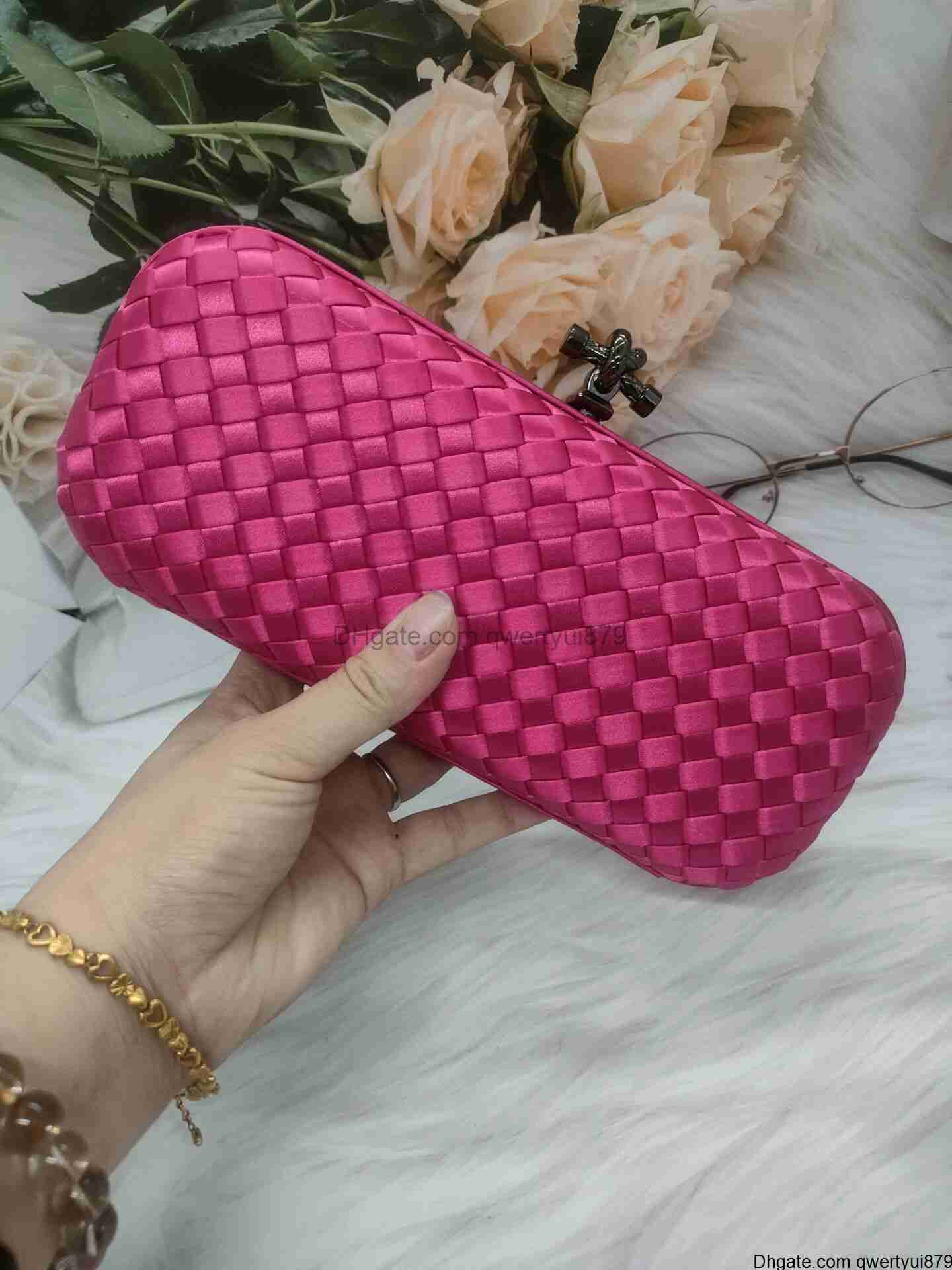 qwertyui879 Dome Cameras DGPEAFOWL Women's Satin Dinner Party Clutch bag Hand-woven Hand-made Lock Handbags Flap Chain Shoulder Messenger Crochet