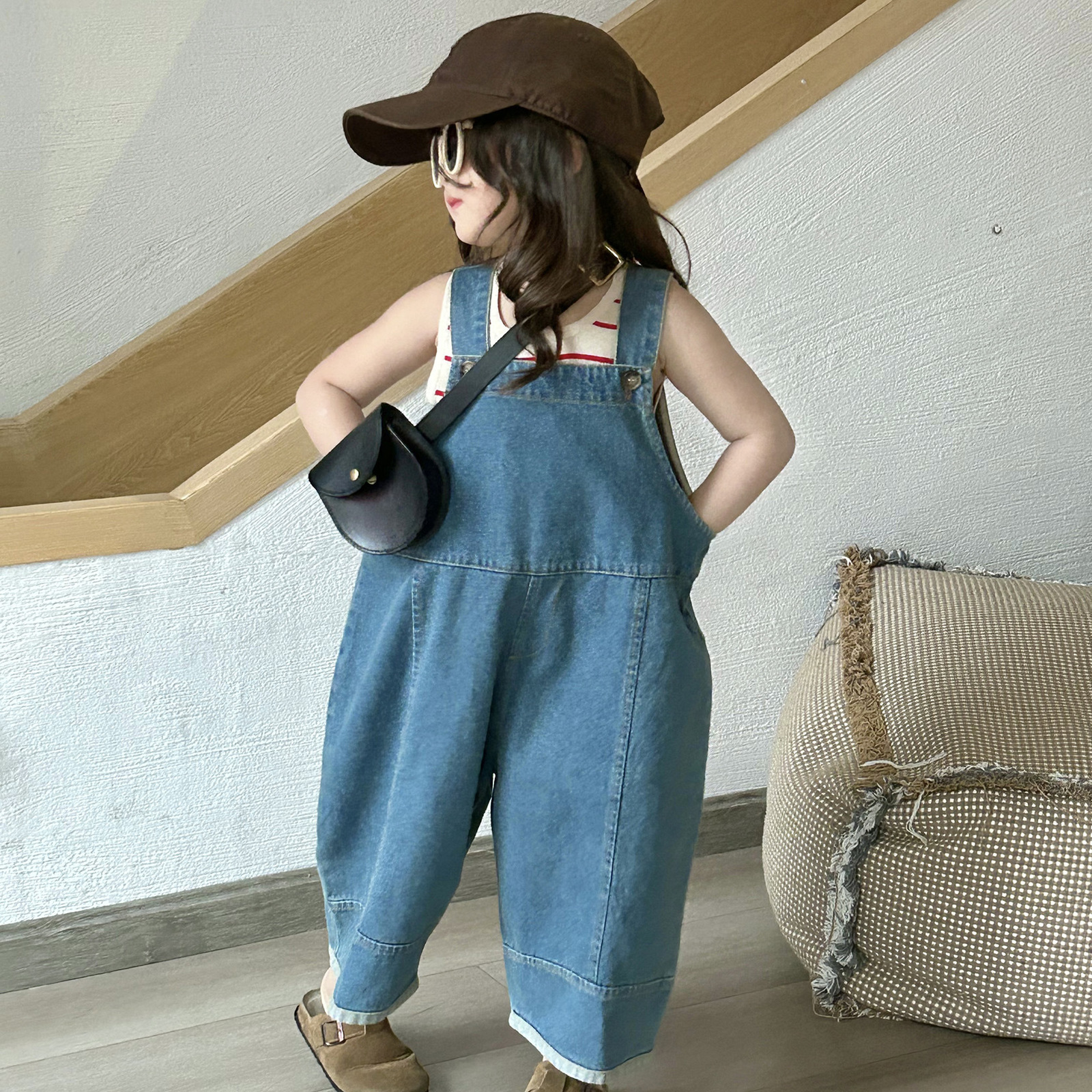 Overalls Style And Girls Trousers Simple Clothing Casual Baby Denim Pants Korean Children Cause Style Suspenders Boys Spring 230414, Blue
Overalls Style And Girls Trousers Simple Clothing Casual Baby Denim Pants Korean Children Cause Style Suspenders Boys Spring 230414, Blue