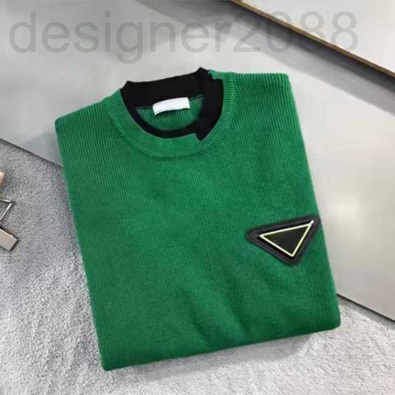 Men's Sweaters Designer Wool Sweater Solid Color Round Neck Pullover Coat Fashion Triangle Long Sleeved Casual Knittedshirt Z4gw, Black
Men's Sweaters Designer Wool Sweater Solid Color Round Neck Pullover Coat Fashion Triangle Long Sleeved Casual Knittedshirt Z4gw, Black