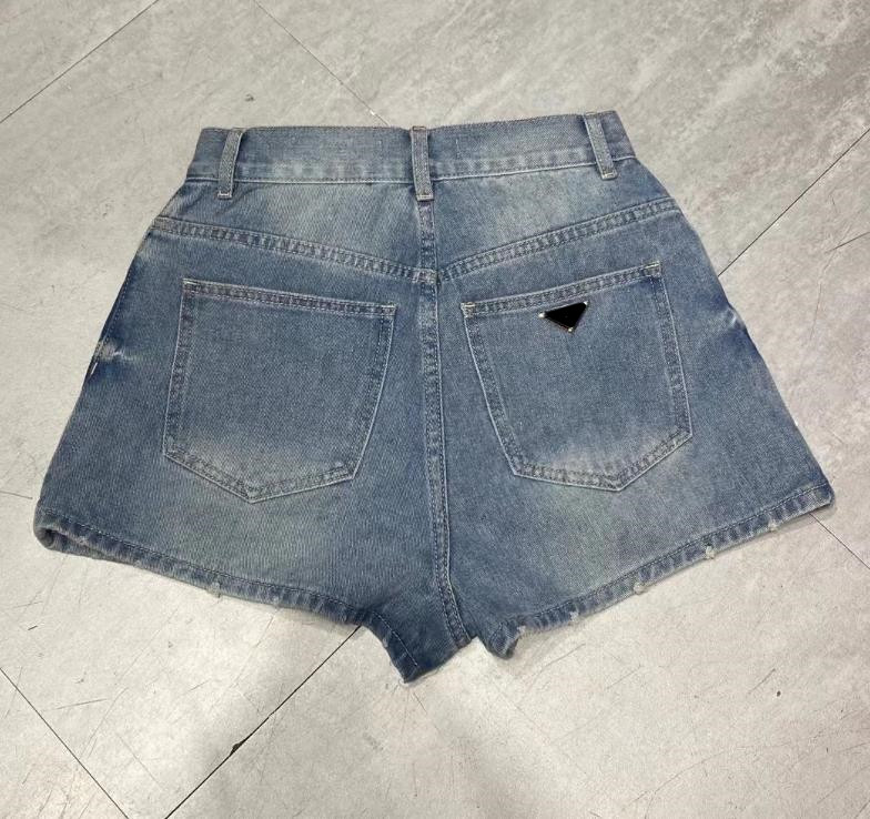 Women's Shorts Jeans designer 2023 Spring/Summer New Triangle Letter High Waist Washed Slim Denim Shorts Hot Pants, Blue
Women's Shorts Jeans designer 2023 Spring/Summer New Triangle Letter High Waist Washed Slim Denim Shorts Hot Pants, Blue