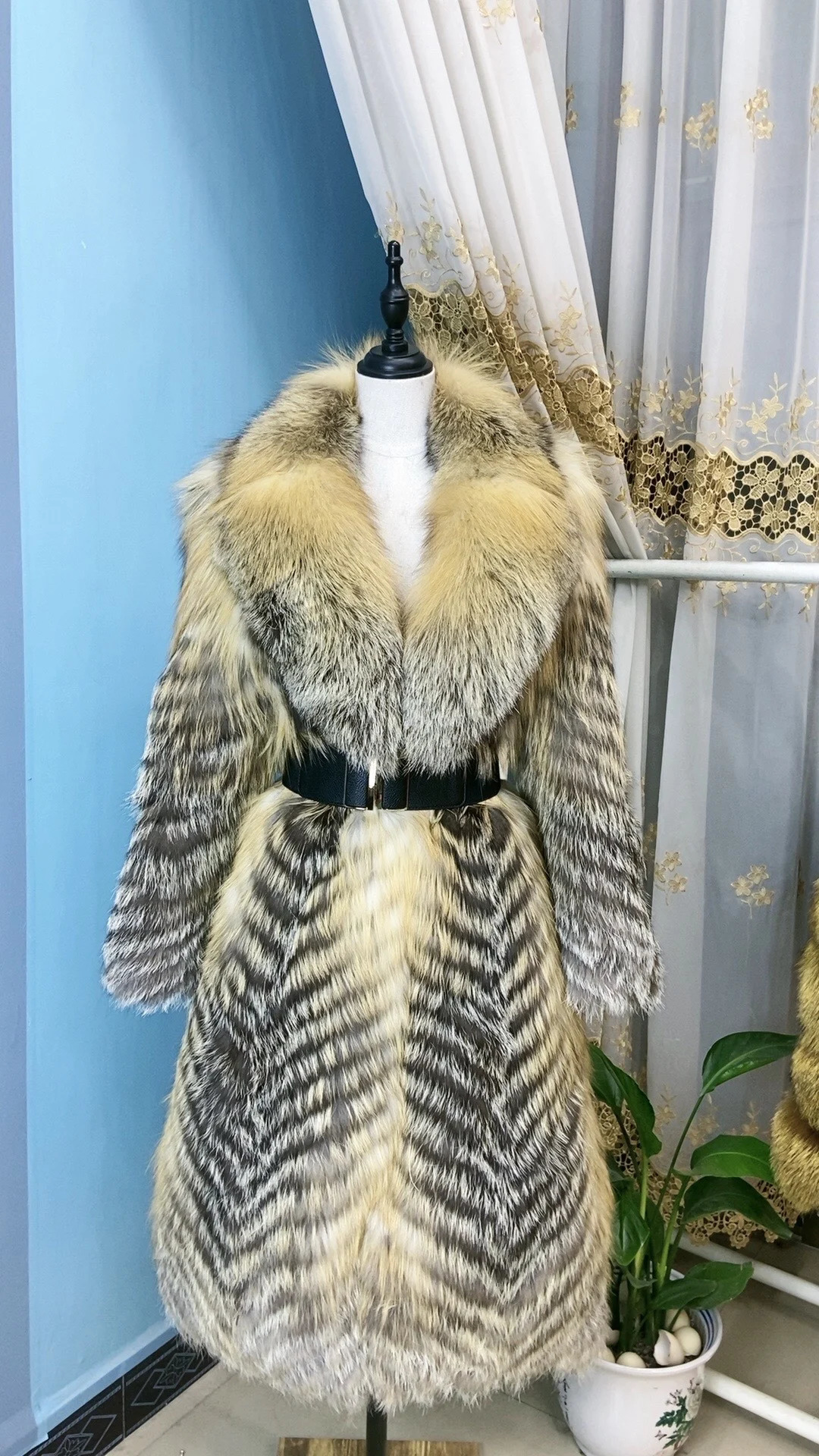 Women's Fur Faux ANNSIRGRA 100 Genuine Jacket Xlong Real Coat With Large Turndown Collar Warm Stylish Fashion Overcoat 231114