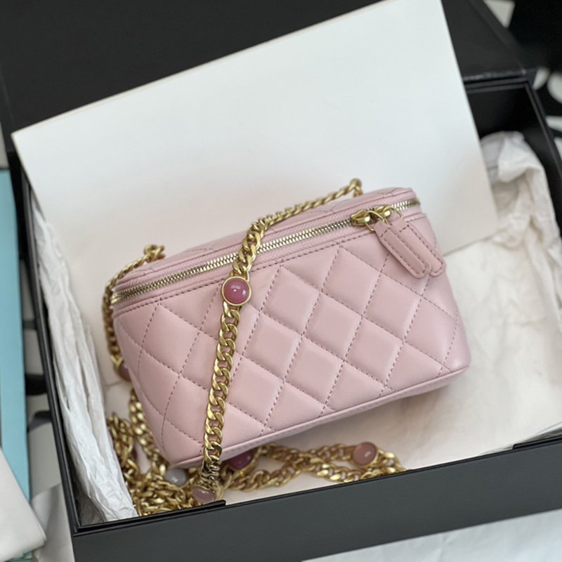 Luxury Lipstick Bag Designer Cosmetic Bag Genuine Leather Handbag 17CM High Imitation Shoulder Bag With Box ZC141
Luxury Lipstick Bag Designer Cosmetic Bag Genuine Leather Handbag 17CM High Imitation Shoulder Bag With Box ZC141
