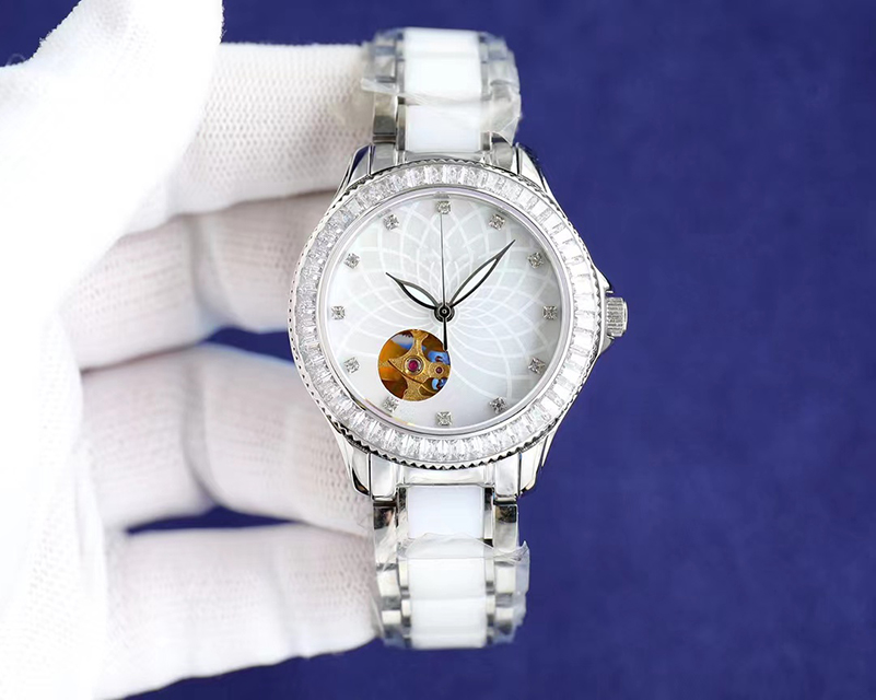 New Fashion boutique men's watch women's watch Automatic mechanical movement Sapphire crystal glass mirror, Color 1
New Fashion boutique men's watch women's watch Automatic mechanical movement Sapphire crystal glass mirror, Color 1