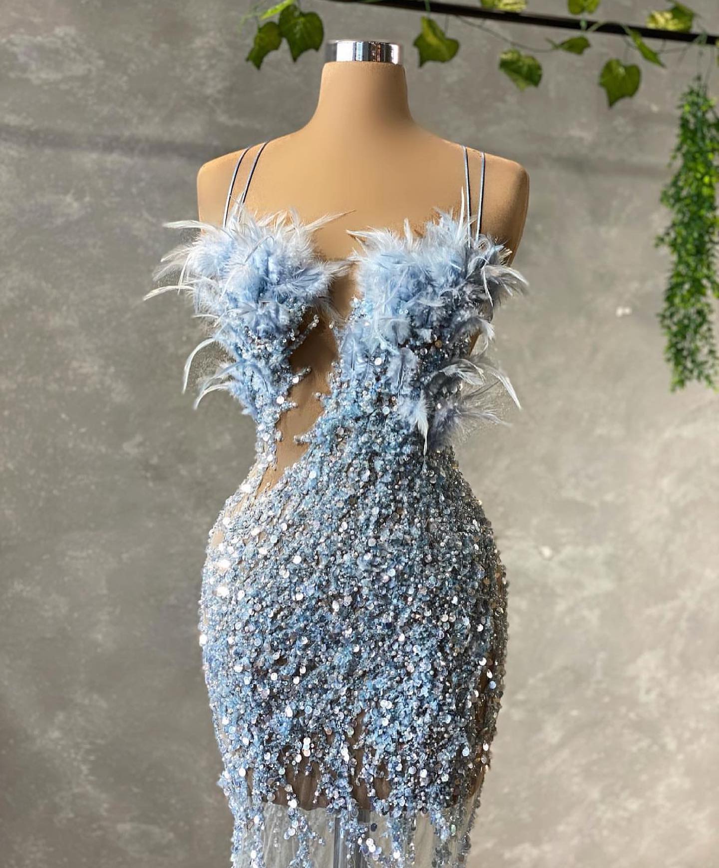 Gorgeous Mermaid Prom Dresses Art Deco-inspired Neck Feathers Sleeveless Shining Applicant Sequins Tulle Zipper Court Gown Custom Made Party Dress Ves