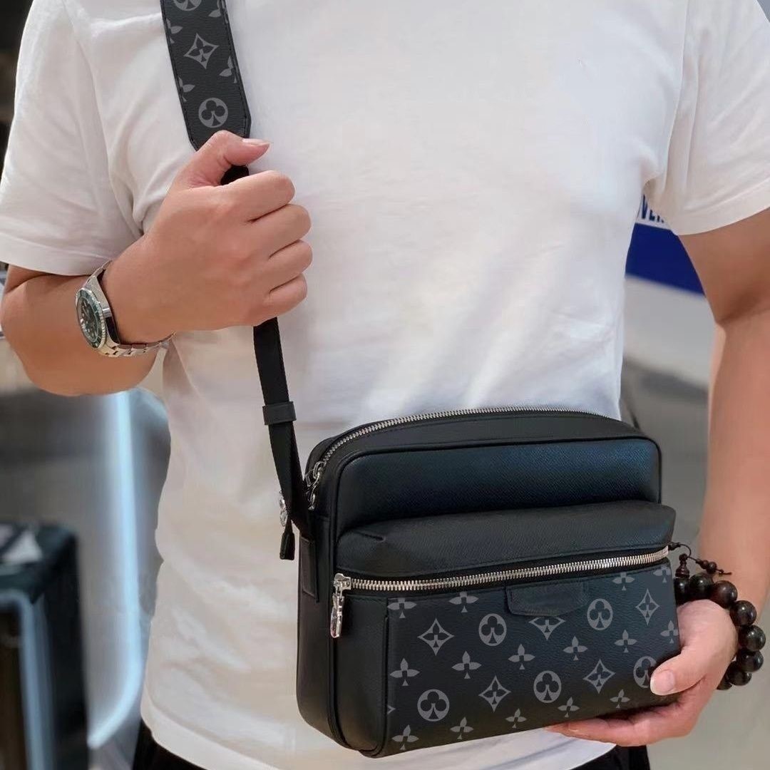 High quality bag new messenger bag crossbody bag luxurious shoulder bag men's and women's small bag fashionable and casual