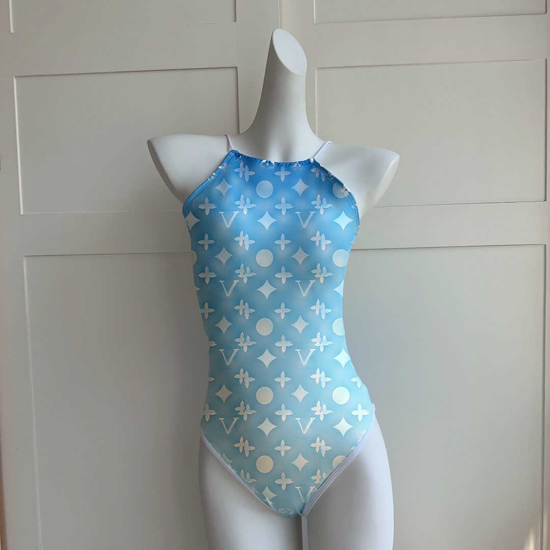 Designer Bikini Top Womens swimwear designer summer beach bikinis one piece bikinis set sexy letter swimsuit swimming suit
Designer Bikini Top Womens swimwear designer summer beach bikinis one piece bikinis set sexy letter swimsuit swimming suit
