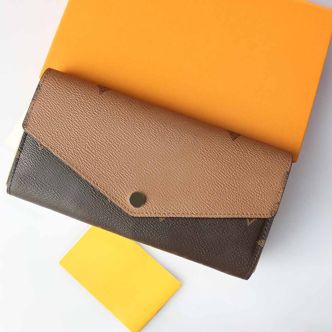 7A Quality Designer Wallet Brown Old Flower Flip Coin Purse Buckle Card Bag with Back Pocket, 9 brown sharp corne short 11*8*2.5cm
7A Quality Designer Wallet Brown Old Flower Flip Coin Purse Buckle Card Bag with Back Pocket, 9 brown sharp corne short 11*8*2.5cm