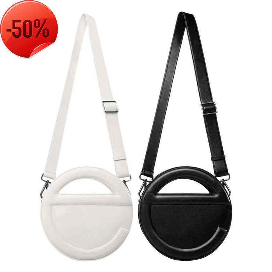 Telfars Purse Round Circle Crossbody Bag Designer Tote Bags Fashion Brand Women Handbag TOPDESIGNERS147, #1 black
Telfars Purse Round Circle Crossbody Bag Designer Tote Bags Fashion Brand Women Handbag TOPDESIGNERS147, #1 black