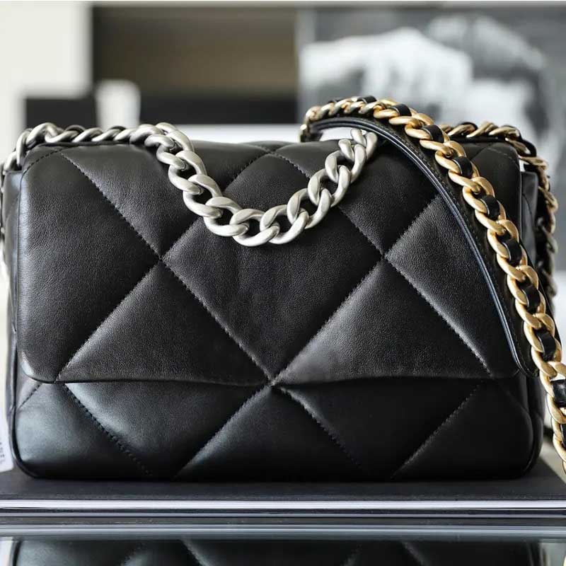 Mirror quality Shoulder Bags 10A Designer Tote Bag chain Crossbody bag 19 bag 30CM real Leather Womens Handbags black Lamb Hair Clutch Flap Soft Wallet With Box, Black/silvery metal
Mirror quality Shoulder Bags 10A Designer Tote Bag chain Crossbody bag 19 bag 30CM real Leather Womens Handbags black Lamb Hair Clutch Flap Soft Wallet With Box, Black/silvery metal