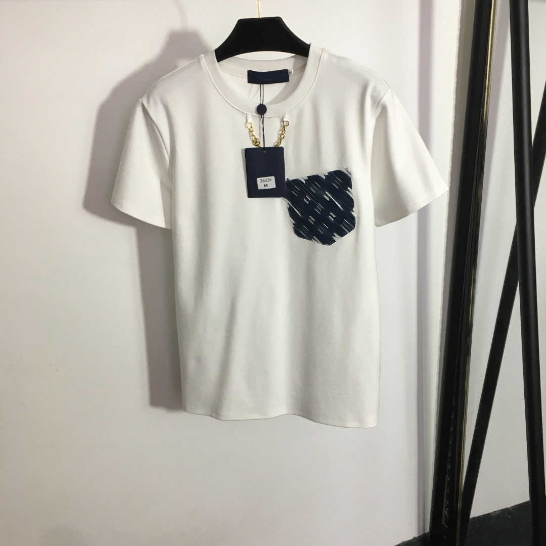 23ss Womens T-Shirt tee womens designer clothing Round neck Pure cotton Color matching pocket logo chain decoration short sleeve T-shirt womens clothes