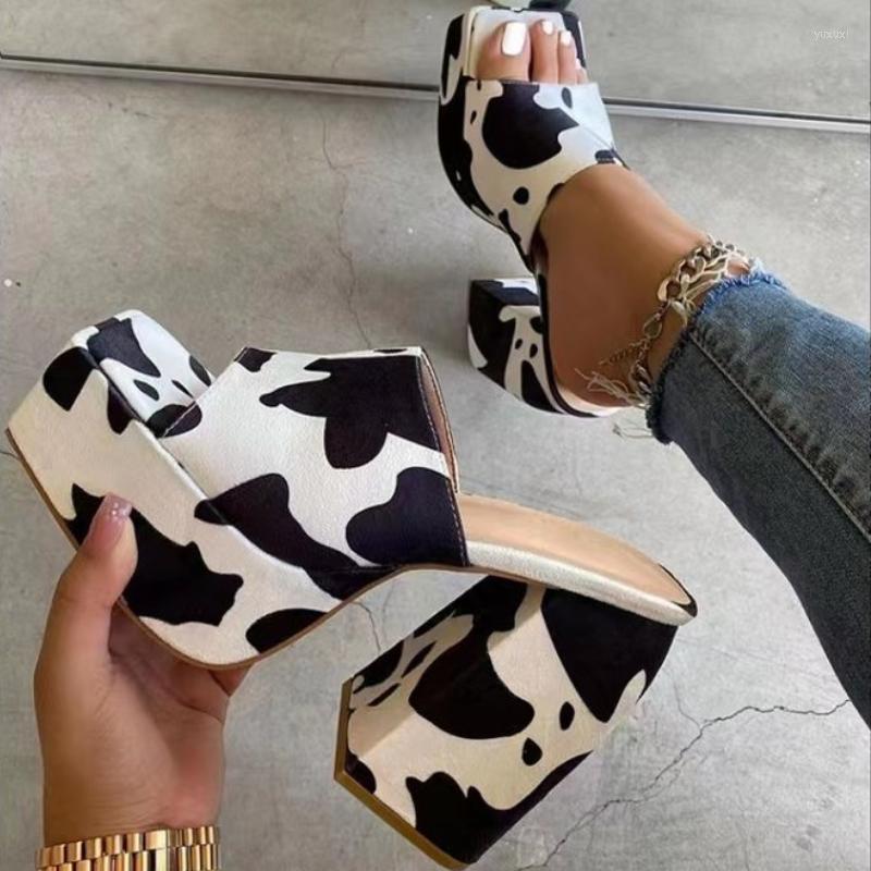 Slippers Women Cow Square Head Thick Bottom Large Size High Heels Printed Sandals Outdoor Casual Shoes Sandalias De Mujer, Red
Slippers Women Cow Square Head Thick Bottom Large Size High Heels Printed Sandals Outdoor Casual Shoes Sandalias De Mujer, Red