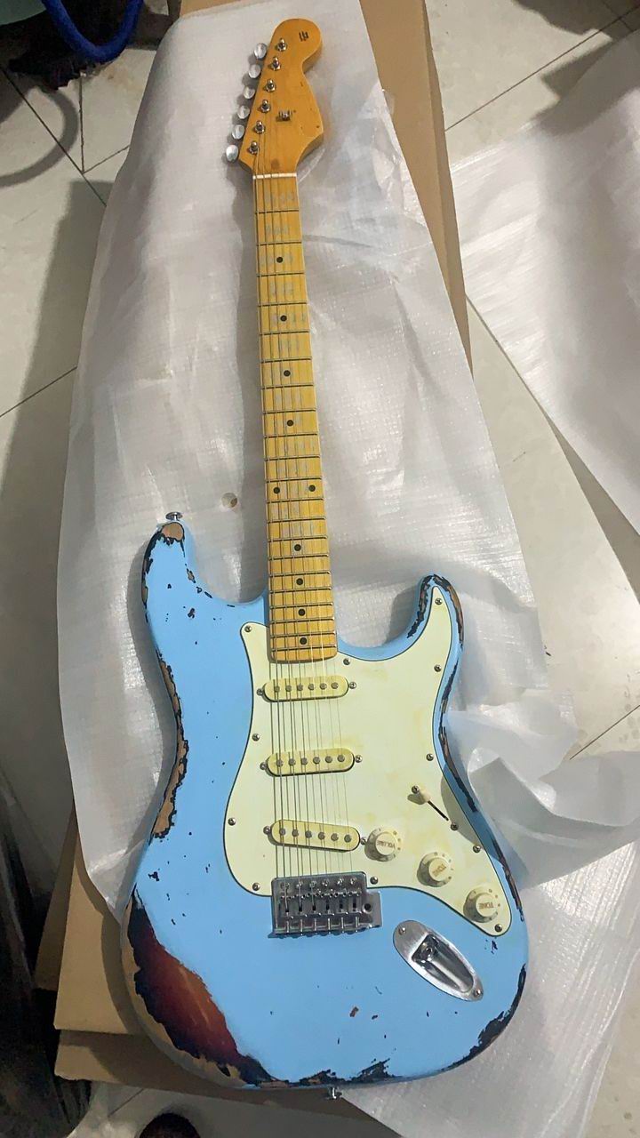 Custom 62 Heavy Distressed Daphne Blue Over Sunburst Electric Guitar - Cream Pickguard, Alder Body, Maple Fingerboard, Tremolo Bridge, Vintage Tuners