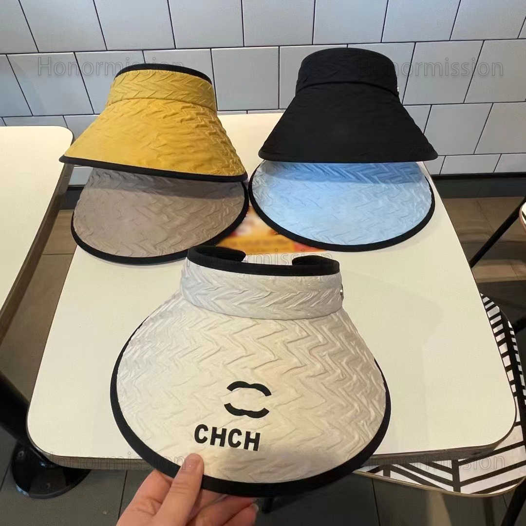 Designer Luxury Channel Classic Bucket Cap Fashion Letter printed Beach Hat Versatile Mens And Womens Leisure Breathable Hat
Designer Luxury Channel Classic Bucket Cap Fashion Letter printed Beach Hat Versatile Mens And Womens Leisure Breathable Hat