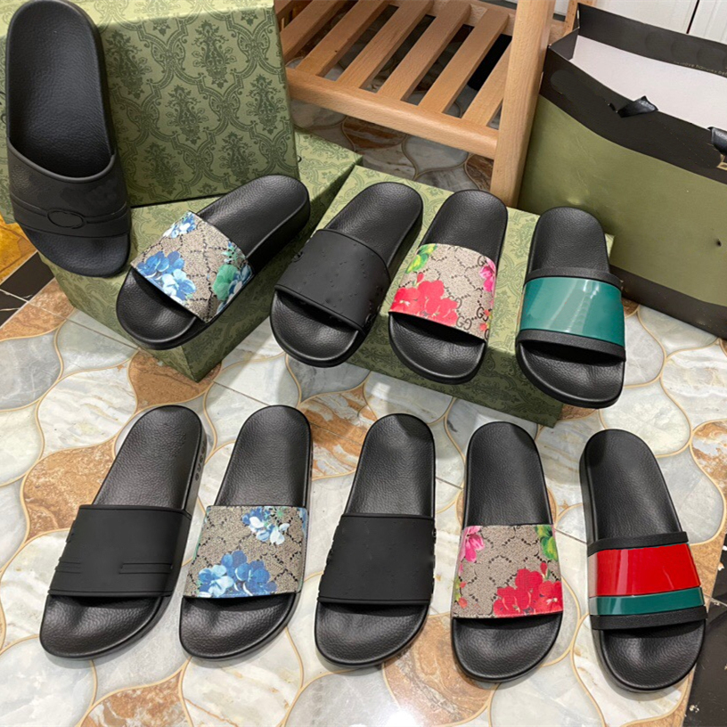 Big Size 36-48 Sandals For Mens Womens Summer Flats Gear Sole Floral Designer Slides Brocade Embroidered Rubber Leather Casual Beach Shoes Dhgate Sliders, 33
Big Size 36-48 Sandals For Mens Womens Summer Flats Gear Sole Floral Designer Slides Brocade Embroidered Rubber Leather Casual Beach Shoes Dhgate Sliders, 33