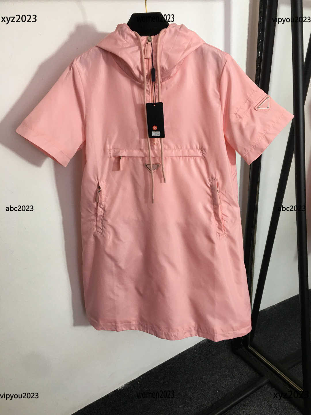 designer women dress girl Shorts loose dress Size -L Letter Geometry Label Zipper Pocket Hooded skirt New product April12, #1
designer women dress girl Shorts loose dress Size -L Letter Geometry Label Zipper Pocket Hooded skirt New product April12, #1