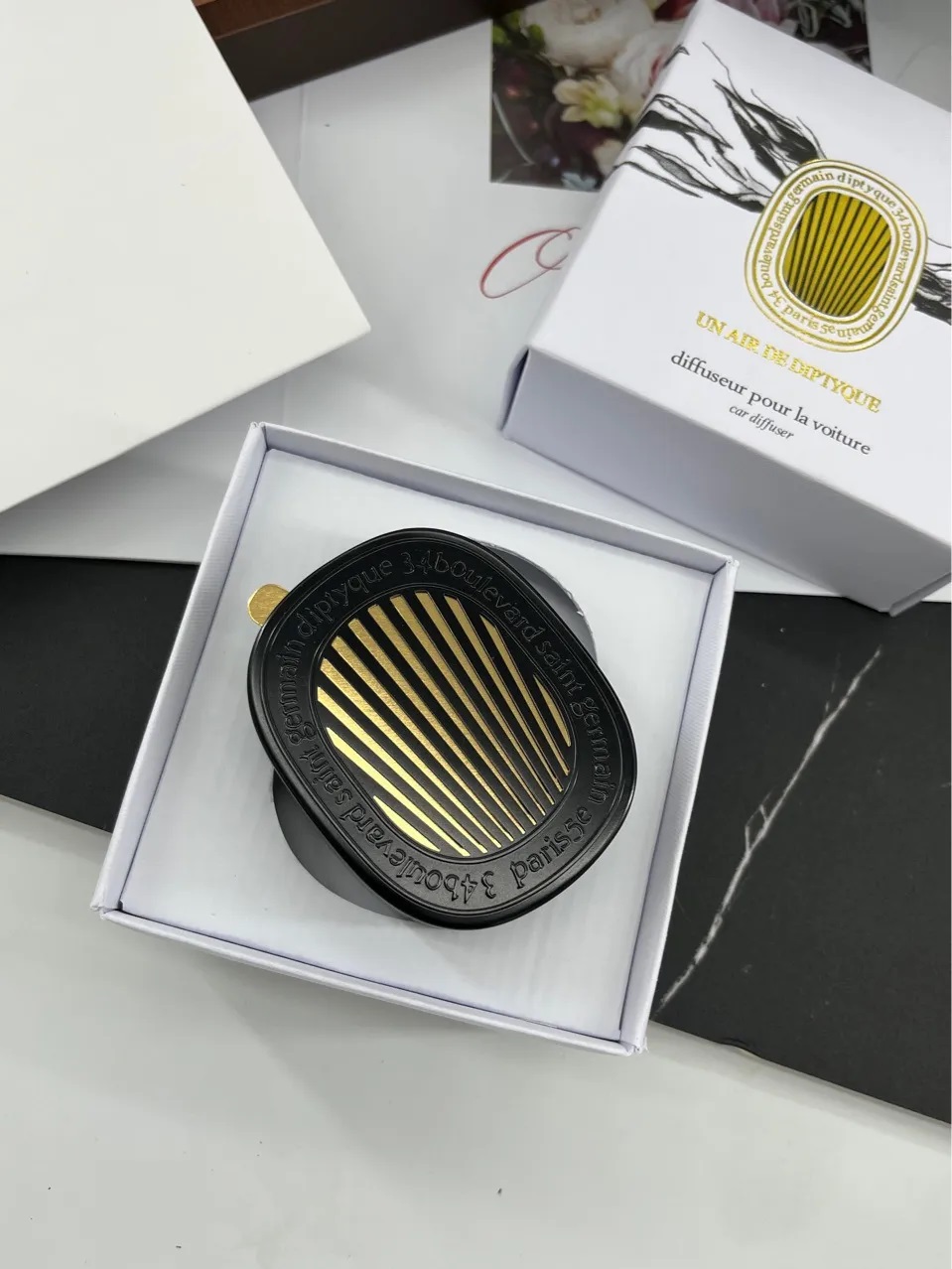 Car Diffuser 2.1g Scent Refill Fragrance Freshener Baies Figuier No34 Rose Ambre Natural Taste Brand Cars Parfum Aromatherapy Long Lasting Smell 