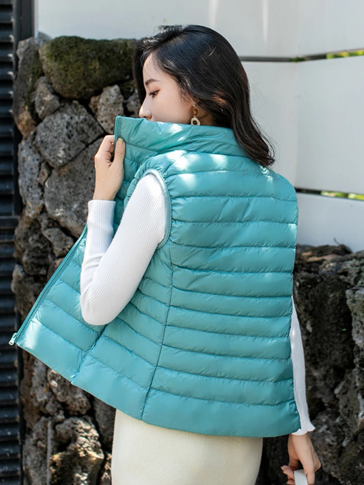 Women's Vests Women Vests Autumn Winter Ultra Light Duck Down Vest Female Slim Sleeveless Jacket Windproof Warm Puffer Waistcoat 231115