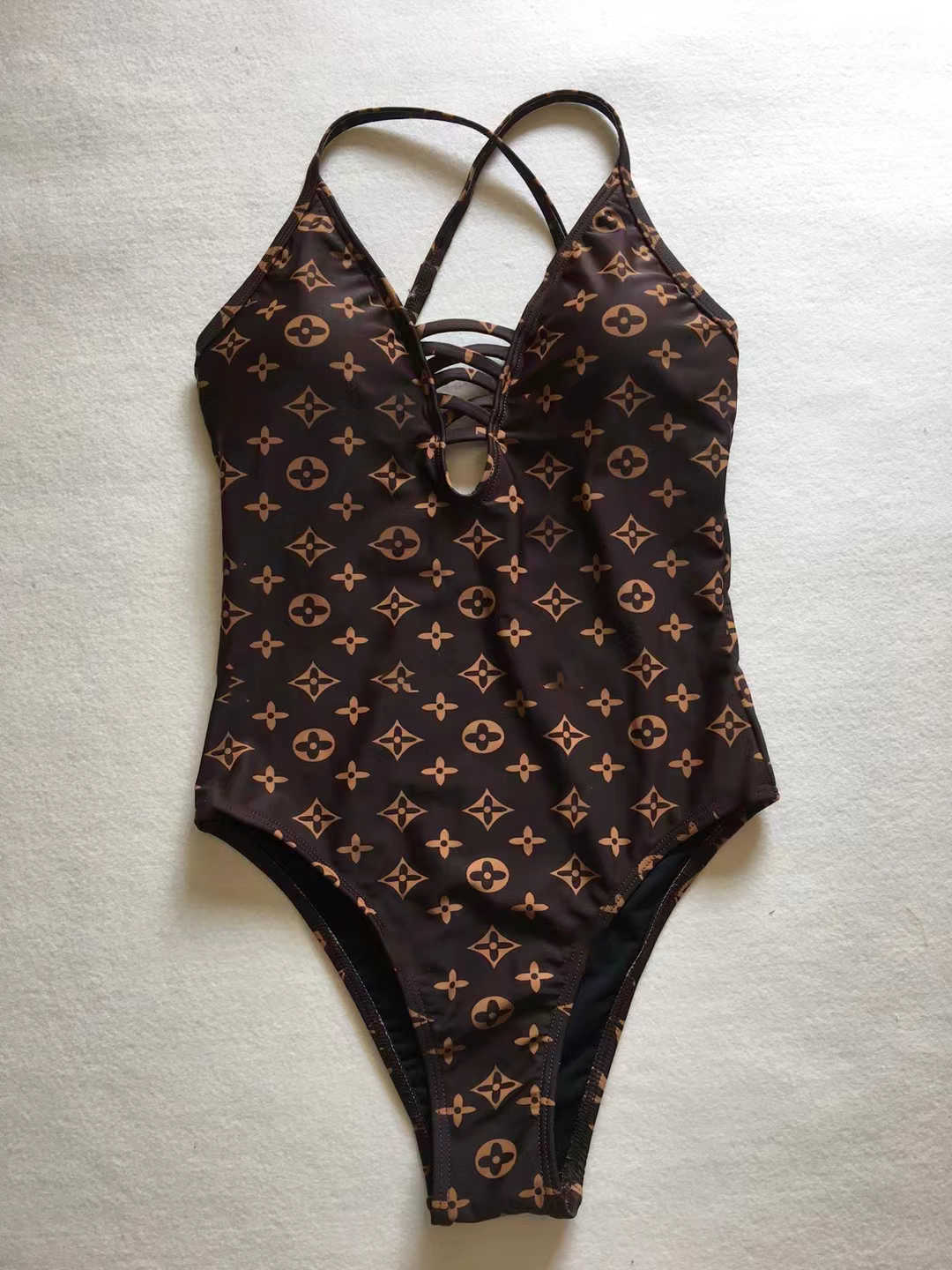 Womens Swimwear High Quality Designer Ladies Summer Beach One Set Bikini Underwear Swimwear Womens Swimsuit Sexy Bathing Suits Sexy OnepieceS wimsui
Womens Swimwear High Quality Designer Ladies Summer Beach One Set Bikini Underwear Swimwear Womens Swimsuit Sexy Bathing Suits Sexy OnepieceS wimsui