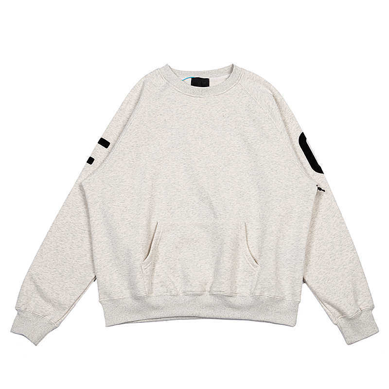 ESS Hoodies FOG double thread ESSEN flocking FG letter printed round neck sweater Mens Womens loose grey long sleeved top hoody, Shipping fee
ESS Hoodies FOG double thread ESSEN flocking FG letter printed round neck sweater Mens Womens loose grey long sleeved top hoody, Shipping fee