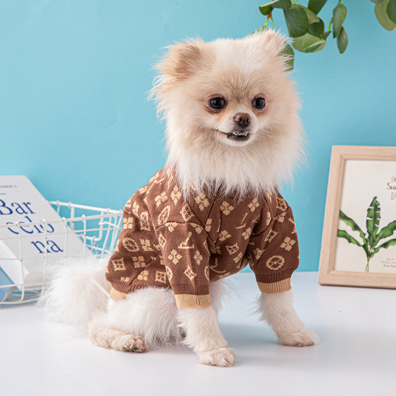 2026 New Warm Sweater Luxury Dog Apparel With Classic Jacquard Letter Pattern Designer Pet Clothes For Small Medium Dogs Cat Sweaters Lightweight Pets