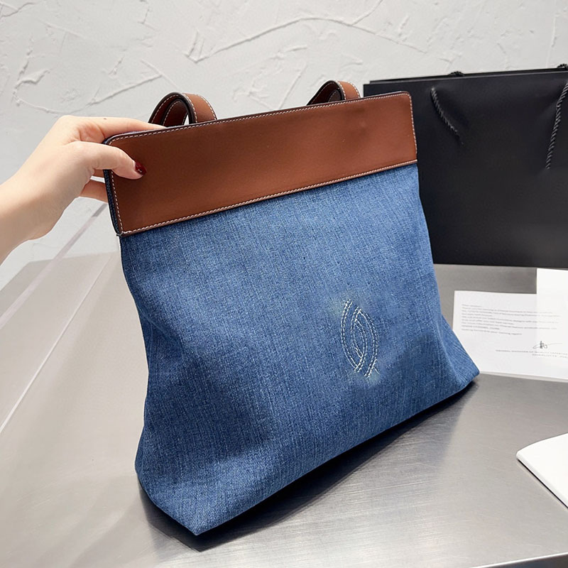 Channel CC Vintage Casual Tote Bag Dark Blue Denim Leather Large Shoulder Straps Designer Women Luxury Bag 34CM, Black-denim-34cm
Channel CC Vintage Casual Tote Bag Dark Blue Denim Leather Large Shoulder Straps Designer Women Luxury Bag 34CM, Black-denim-34cm