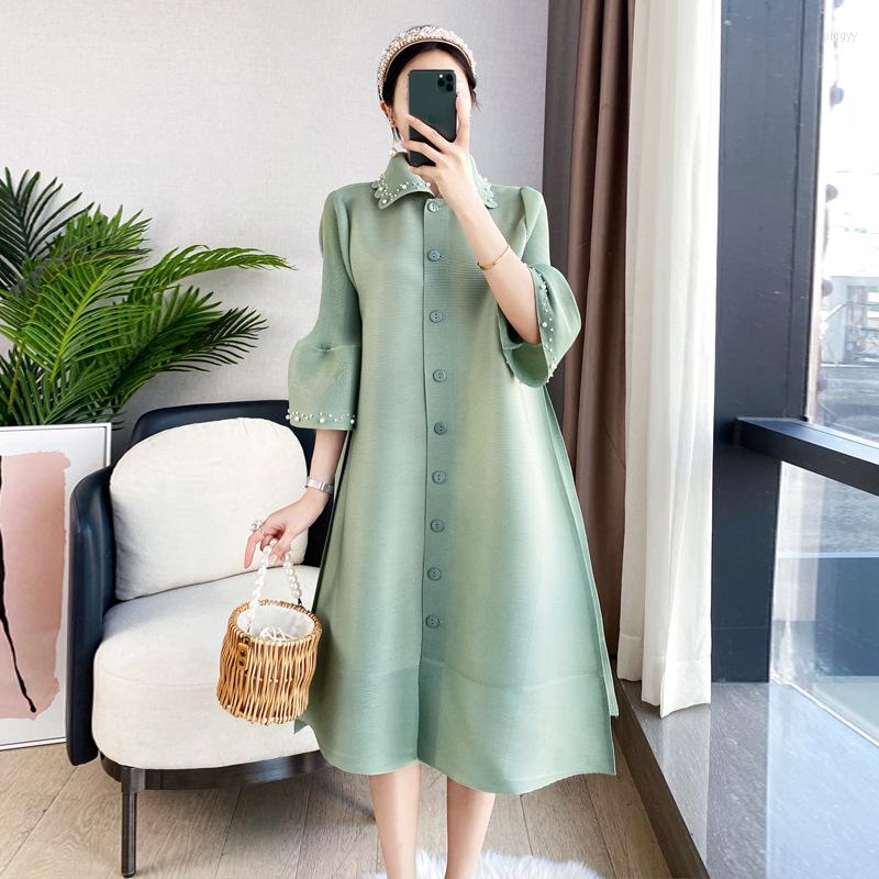 Casual Dresses Miyake Pleated Dress Women 2023 Spring Flare Sleeves Single Breasted Beaded Turn Down Collar Female Fashion, Black
Casual Dresses Miyake Pleated Dress Women 2023 Spring Flare Sleeves Single Breasted Beaded Turn Down Collar Female Fashion, Black