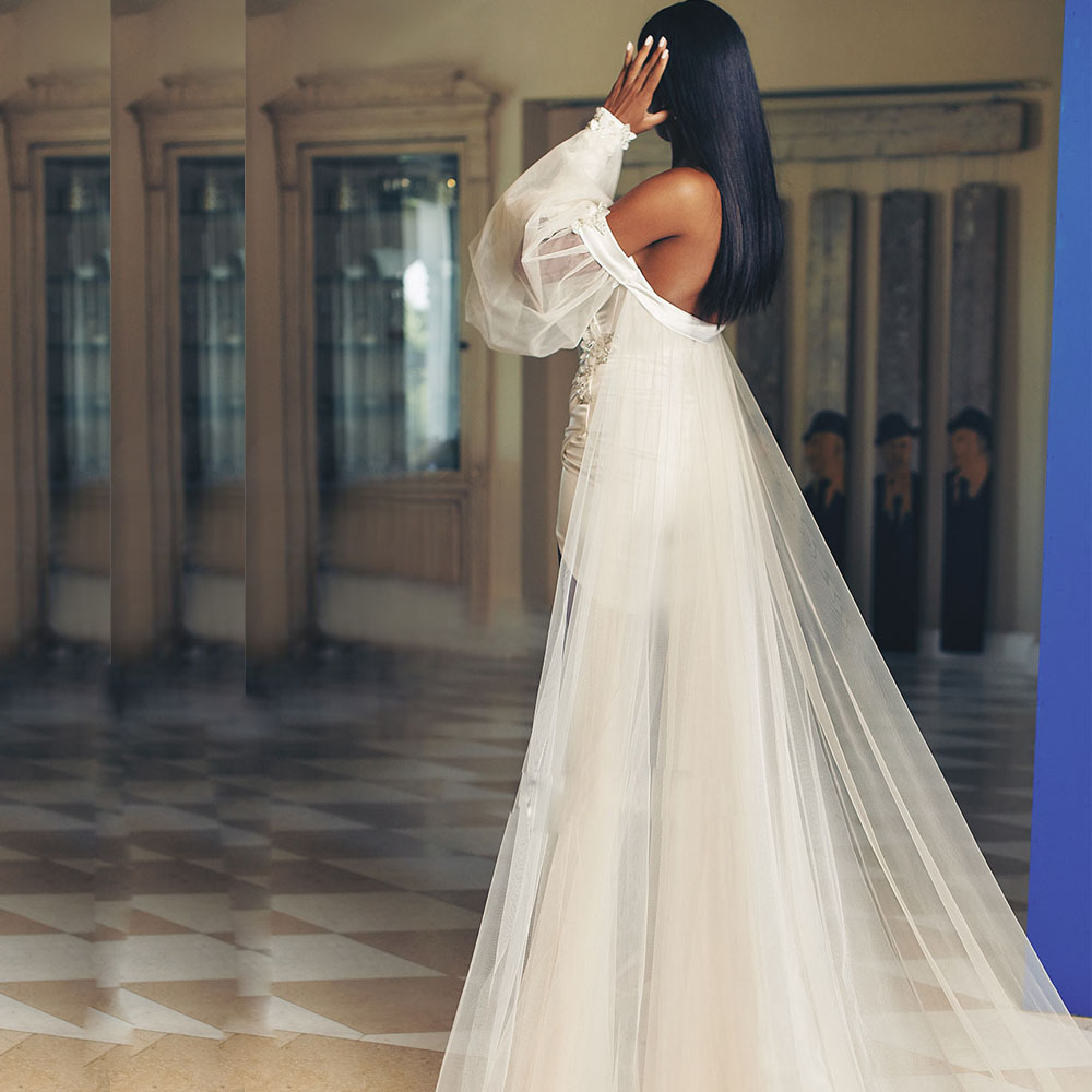 Short Sheath Wedding Dresses With Detachable Train Puffy Sleeve Mini Beach Bridal Gown Ruched Satin Two Pieces Wedding Gowns