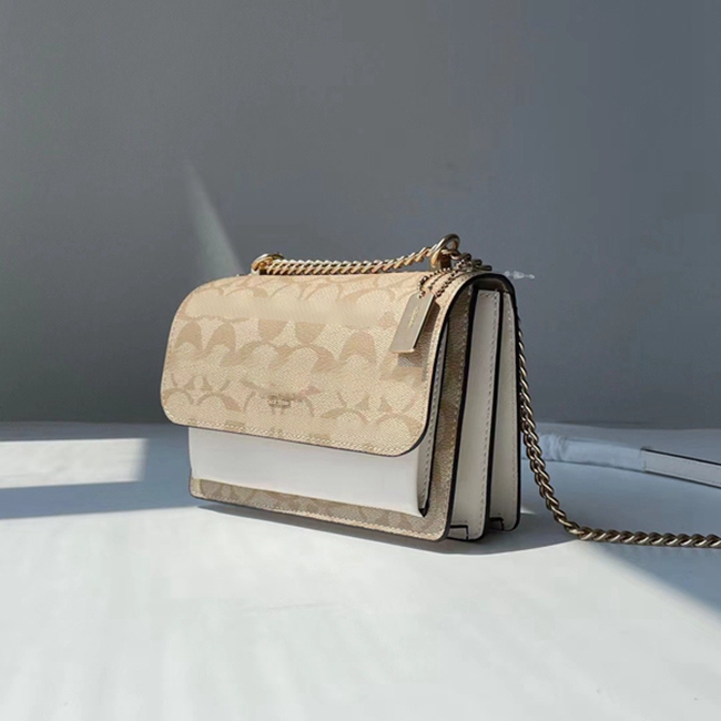 luxurys woman chain tote bag Purses wallet women men card holder Designer handbags backpack crossbody coch bags Toothpick pack
luxurys woman chain tote bag Purses wallet women men card holder Designer handbags backpack crossbody coch bags Toothpick pack