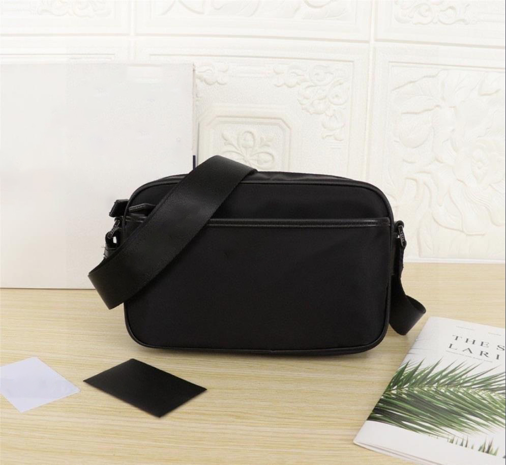 P Messenger Shoulder bag 48 Nylon durable canvas fabrics soft and comfortable necessities for men or women bags, Black
P Messenger Shoulder bag 48 Nylon durable canvas fabrics soft and comfortable necessities for men or women bags, Black