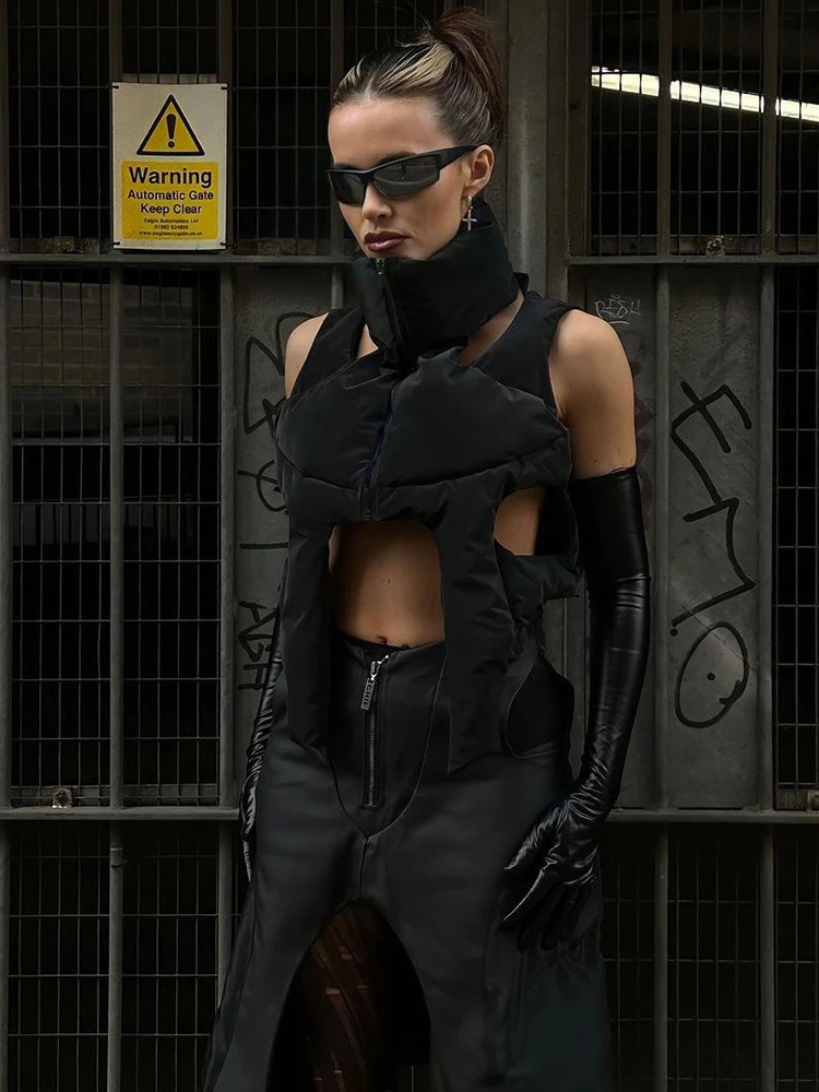 Women s Vests DEAT Fashion Women Cotton padded Coat Stand Collar Hollow Out Zip Black Symmetry Midriff baring Vest Autumn 2023 7AB115 231114