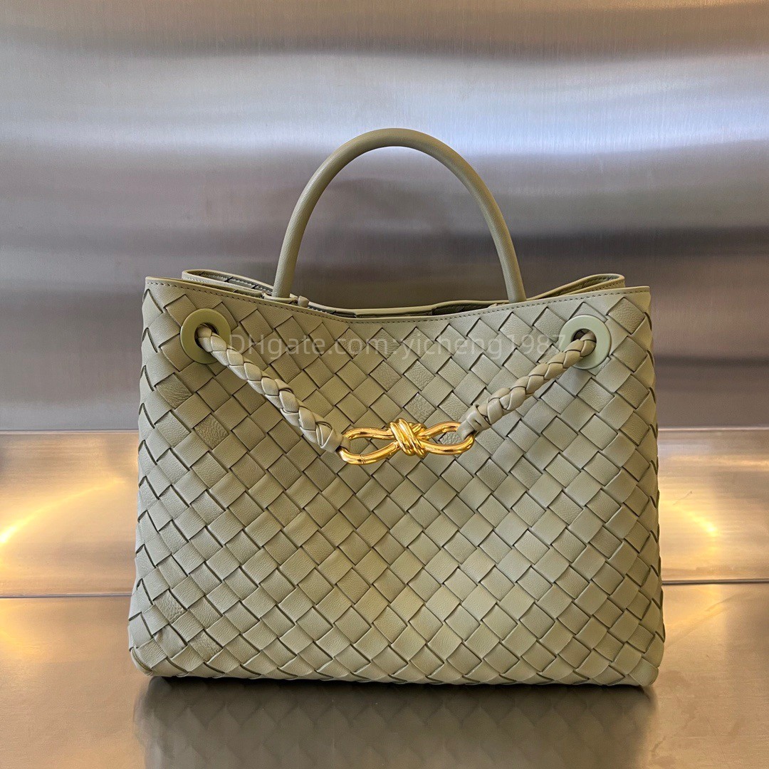 10A Quality BV's Andiamo Tote Bags Leather Weaving Underarm Bag Shoulder Bag Cover Soft sheepskin Work Crossbody Bag Fesigner Gold Buckle Handbag Totes Free Shipping
10A Quality BV's Andiamo Tote Bags Leather Weaving Underarm Bag Shoulder Bag Cover Soft sheepskin Work Crossbody Bag Fesigner Gold Buckle Handbag Totes Free Shipping
