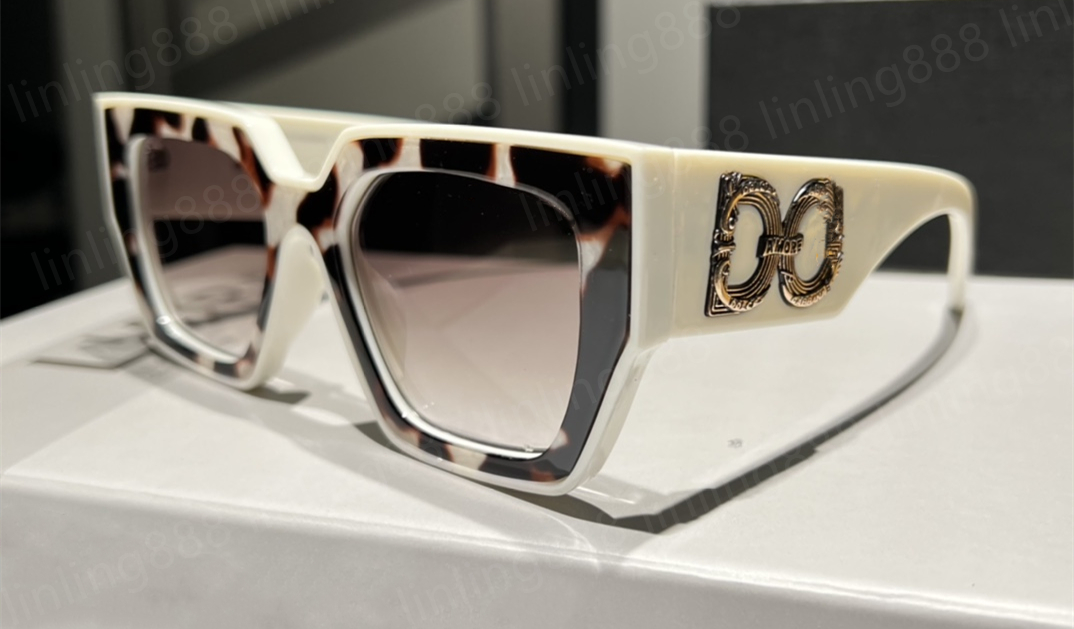 Sunglasses for Men and Women Classic Square Frame Sun Glasses For Female Trendy Outdoor Eyeglasses Shades UV400 Unisex With case 8391
Sunglasses for Men and Women Classic Square Frame Sun Glasses For Female Trendy Outdoor Eyeglasses Shades UV400 Unisex With case 8391