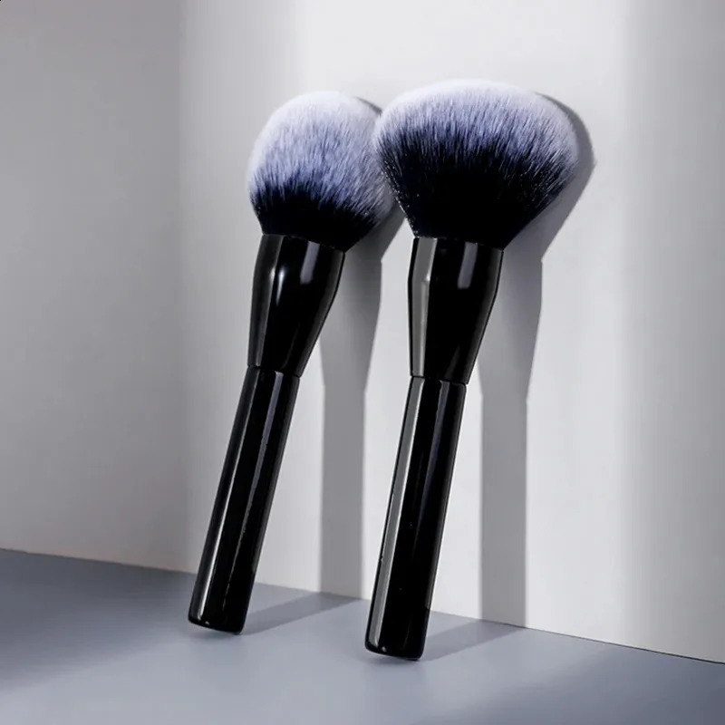 Makeup Tools 1Pc Black Spft Makeup Brushes Large Powder Foundation Blush Make Up Brushes Makeup Brush Professionaly Make-up Tools Wholesale 231115