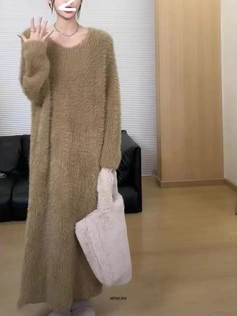 Basic Casual Dresses Plus Size 4XL 150KG Winter Wool Dress V Neck Women Maxi Long Sleeve Large Loose Warm Fleece 231116