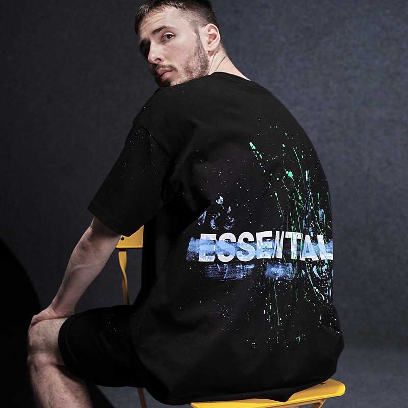 ESS Tees T-Shirts fashion clothing FEARs OF GOD FOG Speckled Graffiti High Street Fashion Brand ESSEN Printing Short Sleeve FOG Men's Women's Round Neck Loose T-shirt, Black
ESS Tees T-Shirts fashion clothing FEARs OF GOD FOG Speckled Graffiti High Street Fashion Brand ESSEN Printing Short Sleeve FOG Men's Women's Round Neck Loose T-shirt, Black