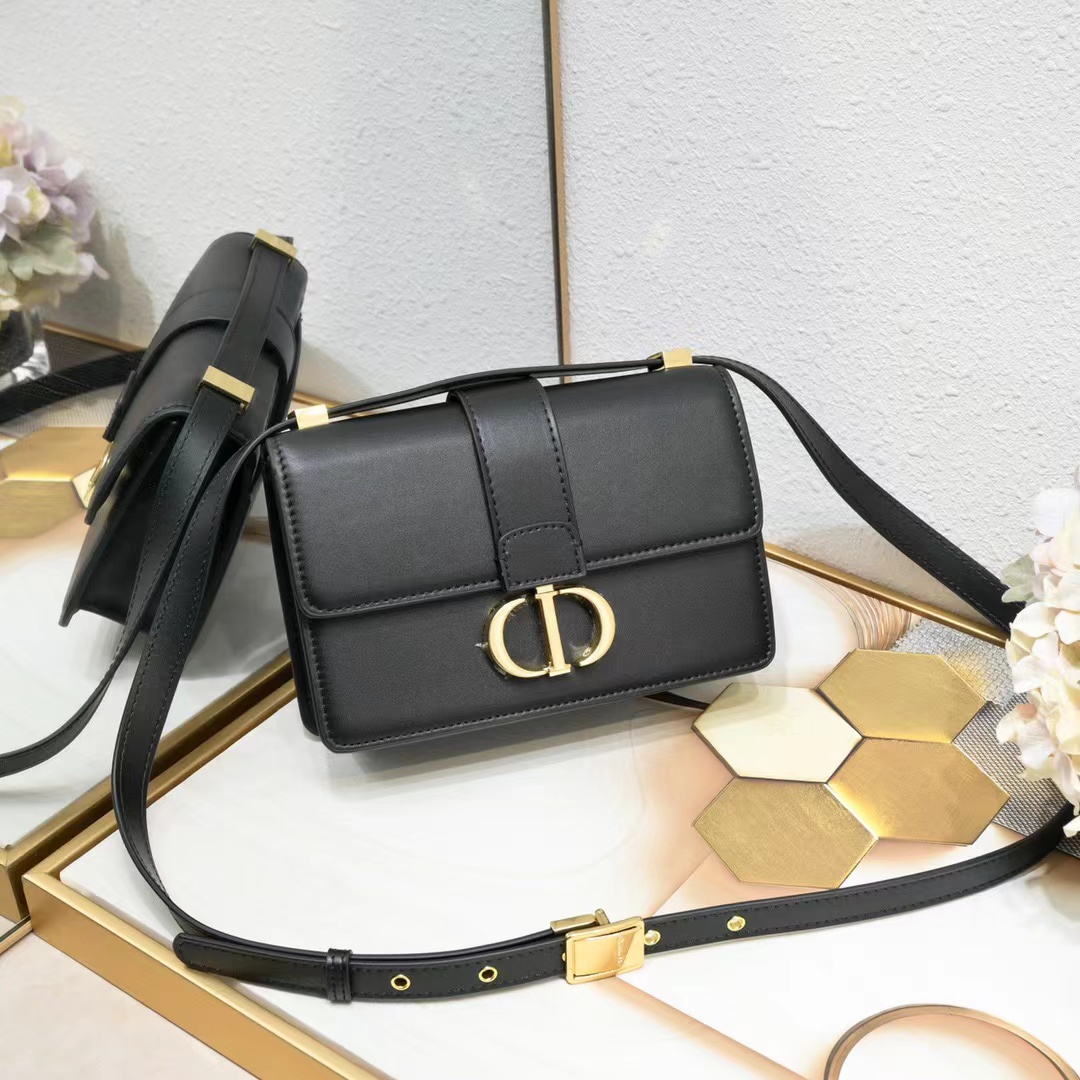 Unique Design Shoulder and Back Portable Buckle Cover Bag, Oxskin Bag Fashion unique design Crossbody bag, Montaigne enamel Buckle #d-1001, Green
Unique Design Shoulder and Back Portable Buckle Cover Bag, Oxskin Bag Fashion unique design Crossbody bag, Montaigne enamel Buckle #d-1001, Green